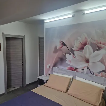 Nina's House 5 A 300 Mt Dal Mare شقة *