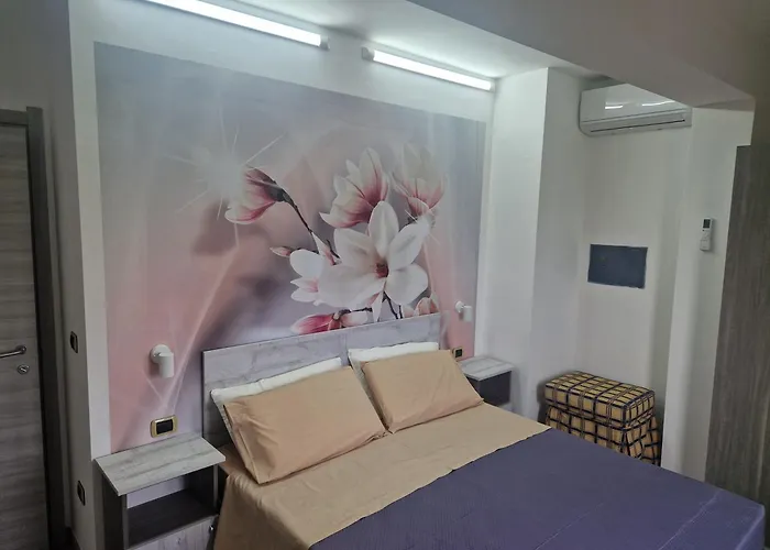 Nina's House 5 A 300 Mt Dal Mare דירה