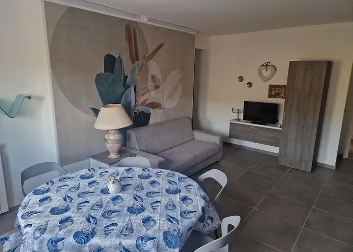 דירה Nina's House 5 A 300 Mt Dal Mare