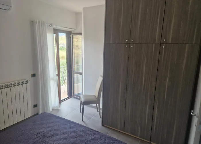 Nina's House 5 A 300 Mt Dal Mare דירה *